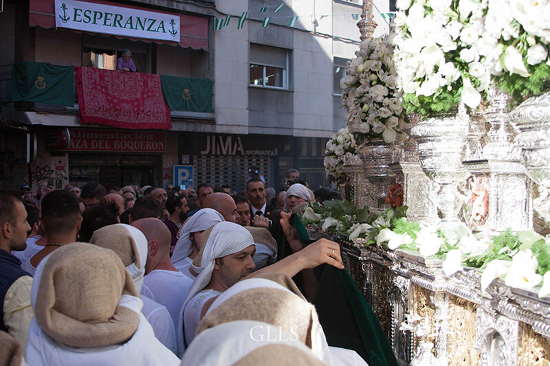 Costaleros Esperando Relevo 2